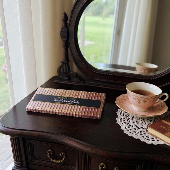 Too Faced Born This Way The Natural Nudes Eye Shadow Palette Pressed Powder - Picture 2 of 5